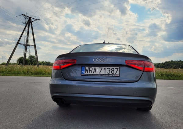 Audi A4 cena 43900 przebieg: 348000, rok produkcji 2012 z Pionki małe 704